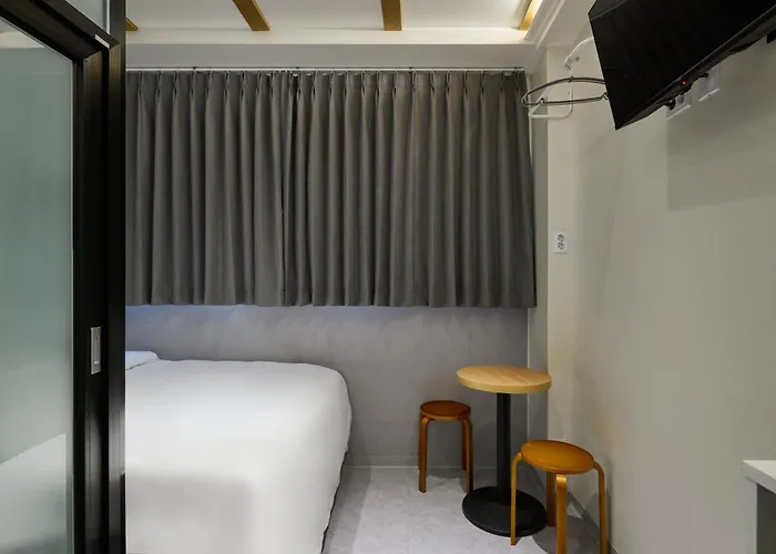 Hostel Unit M