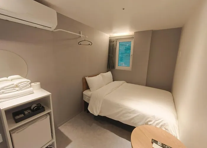 Unit M Hostel